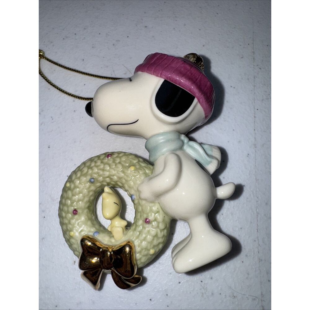 Lenox SNOOPY'S CHRISTMAS WREATH Ornament Mint Condition No Box